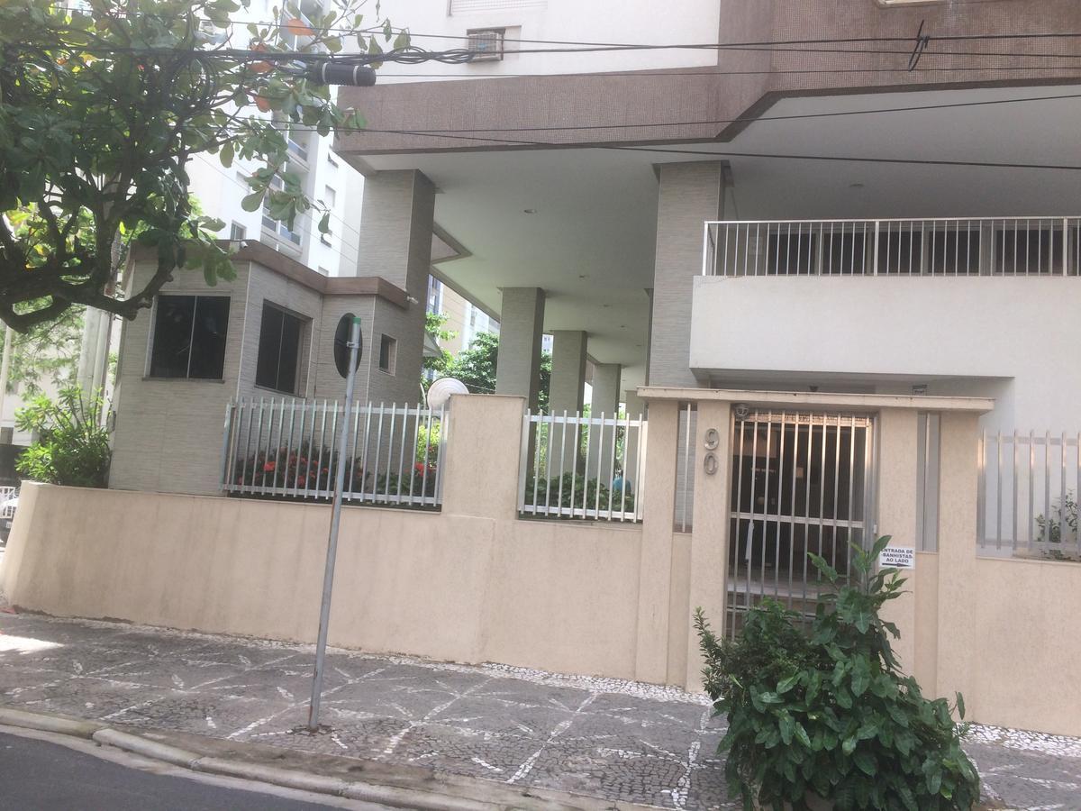Апартаменти Edificio Marilia Гуаружа Екстер'єр фото